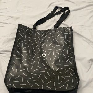New Lululemon large tote